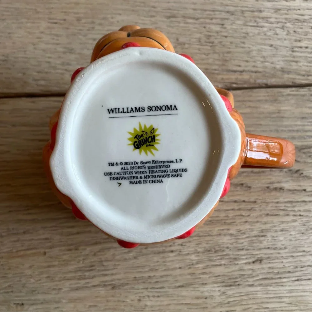 Williams Sonoma The Grinch Max the Dog 19 oz Mug NEW